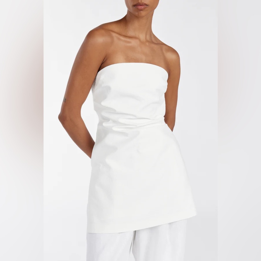 DISSH White Strapless Tunic Top